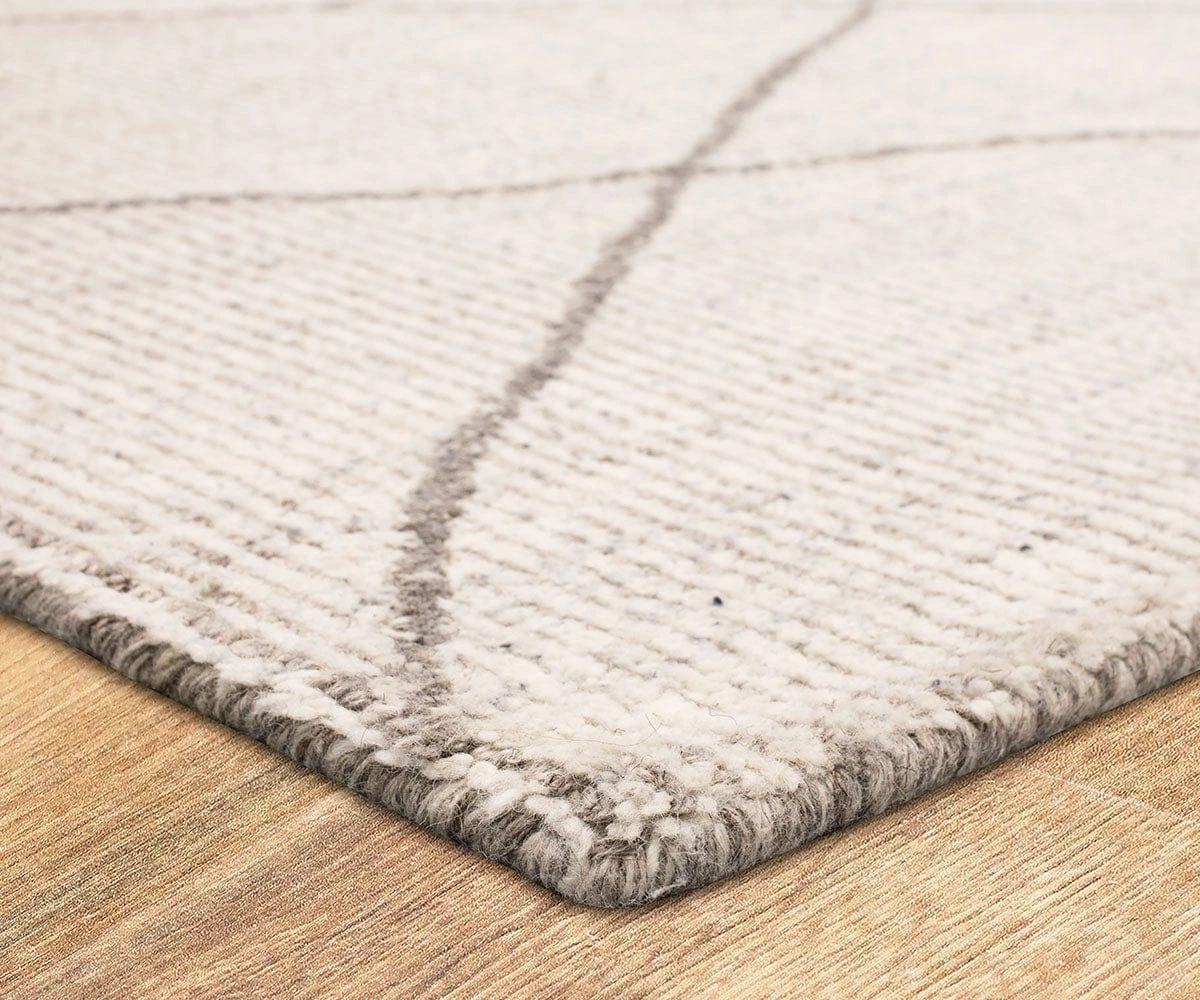 Karastan Tangier Tribal Diamond Rug Runner - Silver 5 Karastan Tangier Tribal Diamond Rug Runner - Silver - Image 3