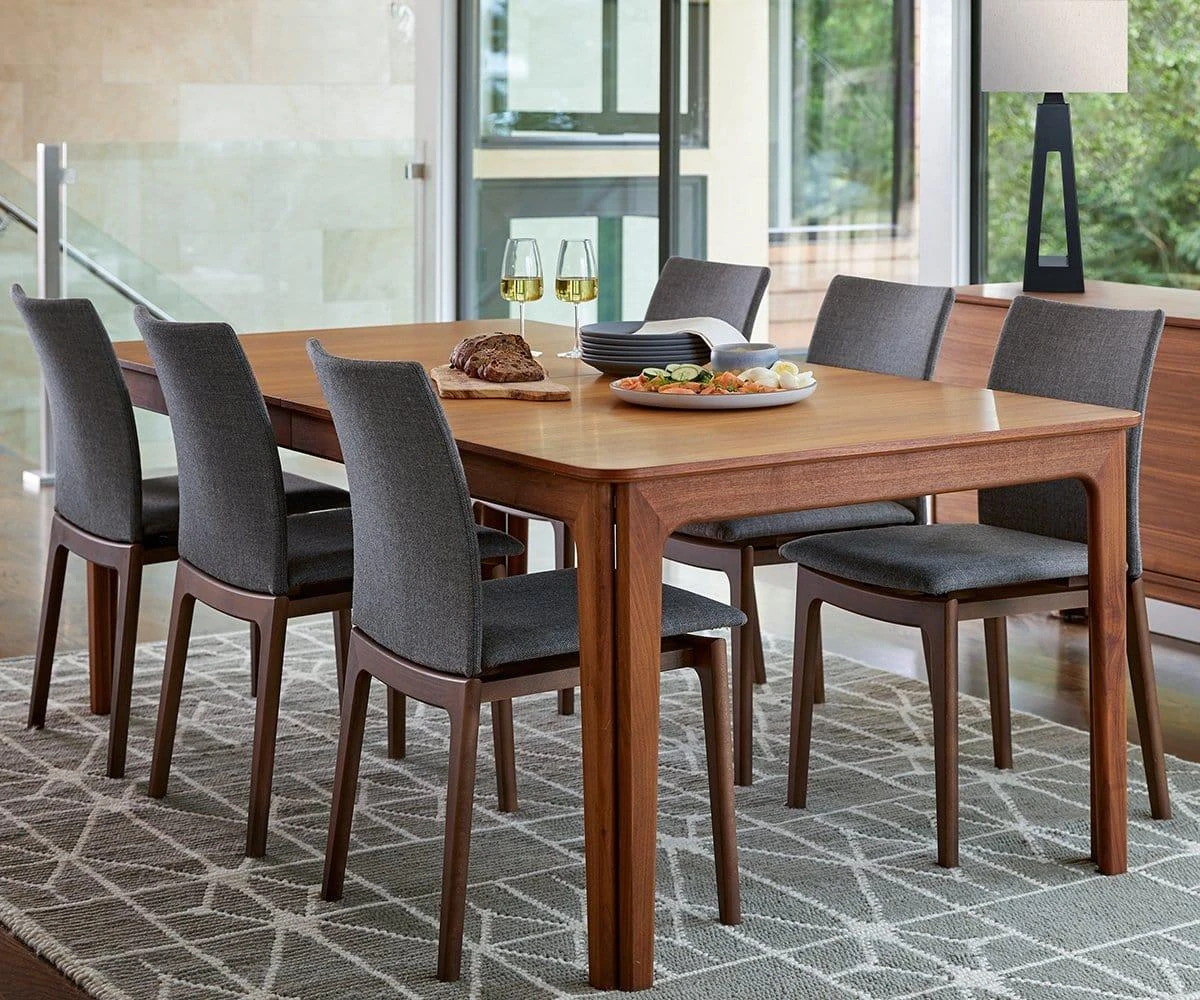 Shangrila Table Lamp - Black 4 Shangrila Table Lamp - Black - Image 3